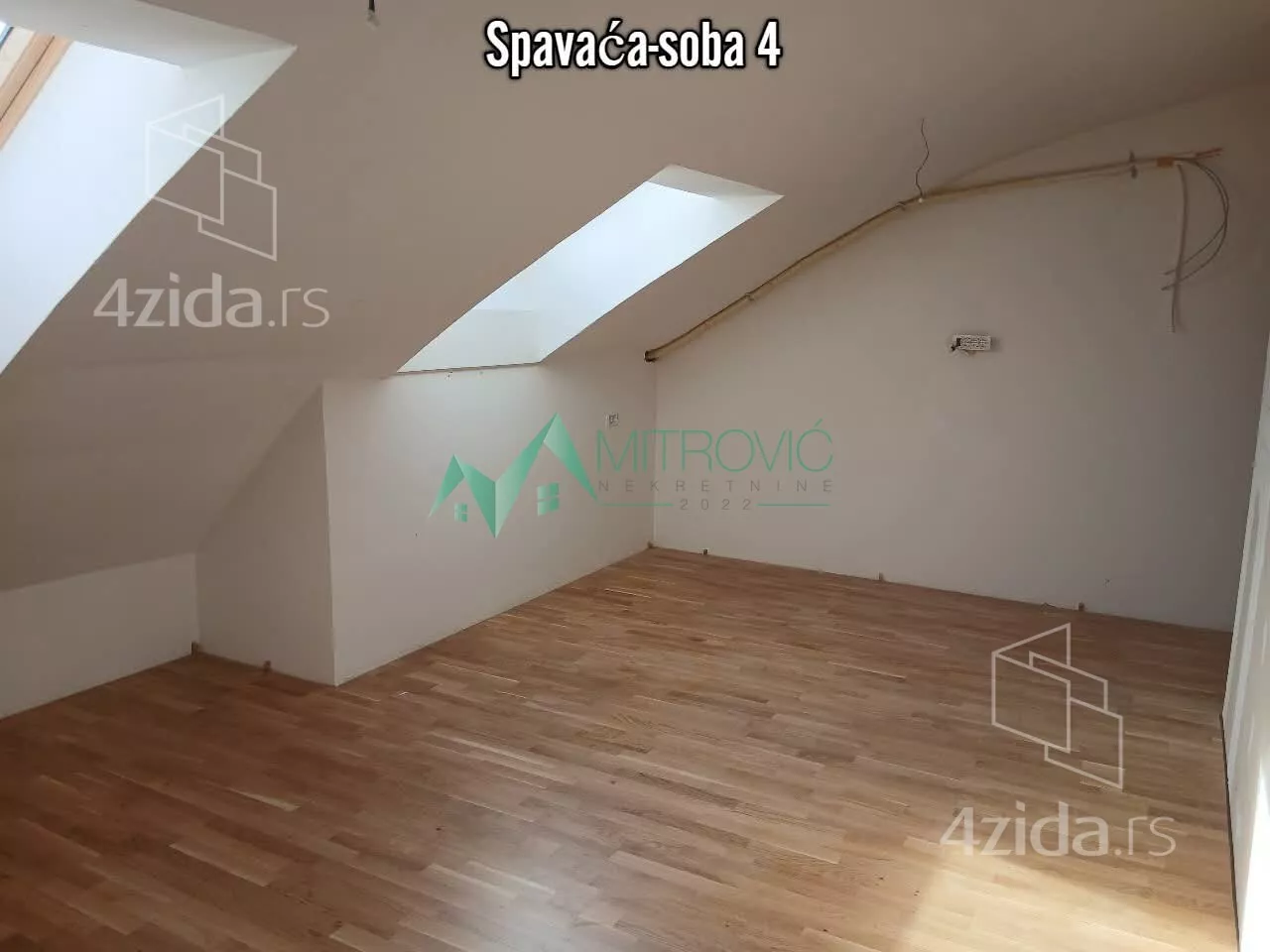 Četvoroiposoban stan | 4zida