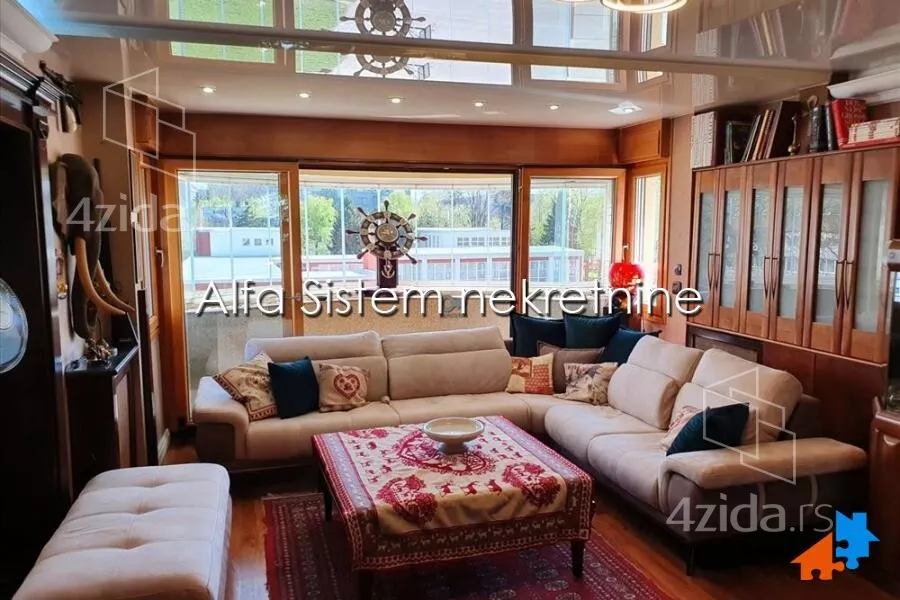 Petosoban stan | 4zida