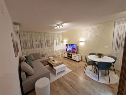 Ustanička | 4zida.rs