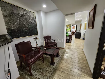 Maršala Birjuzova | 4zida.rs