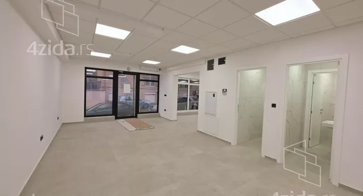 Poslovni prostor | 4zida
