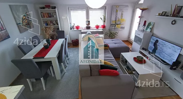 Dvoiposoban stan | 4zida