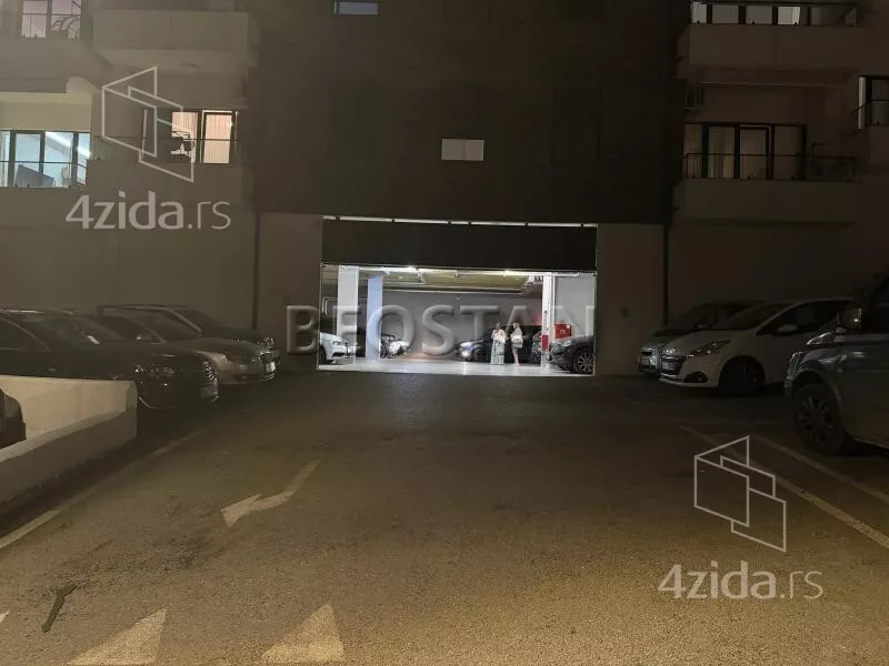 Garaža | 4zida