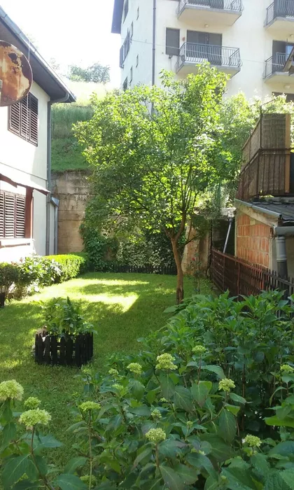 Branka Popovića 33a | 4zida.rs
