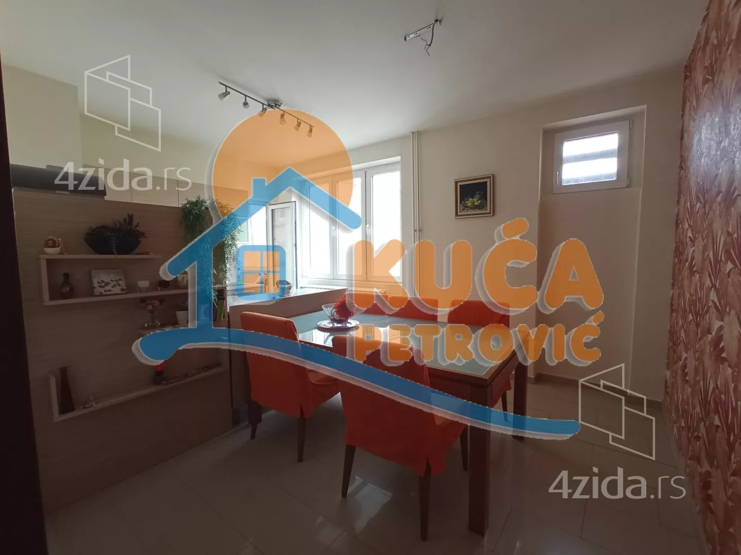 Troiposoban stan | 4zida