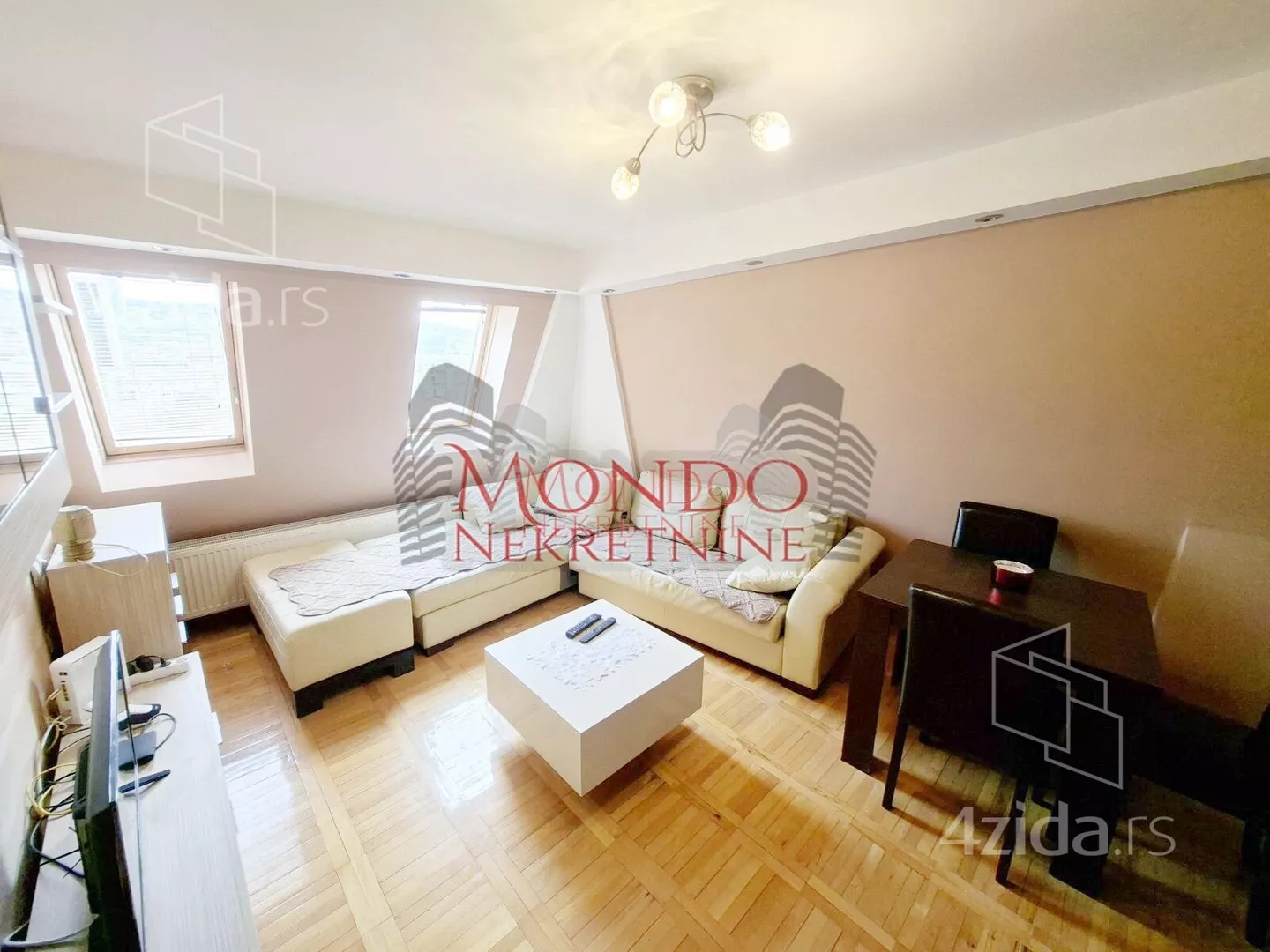 Dvoiposoban stan | 4zida