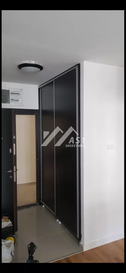 Bate Brkića | 4zida.rs