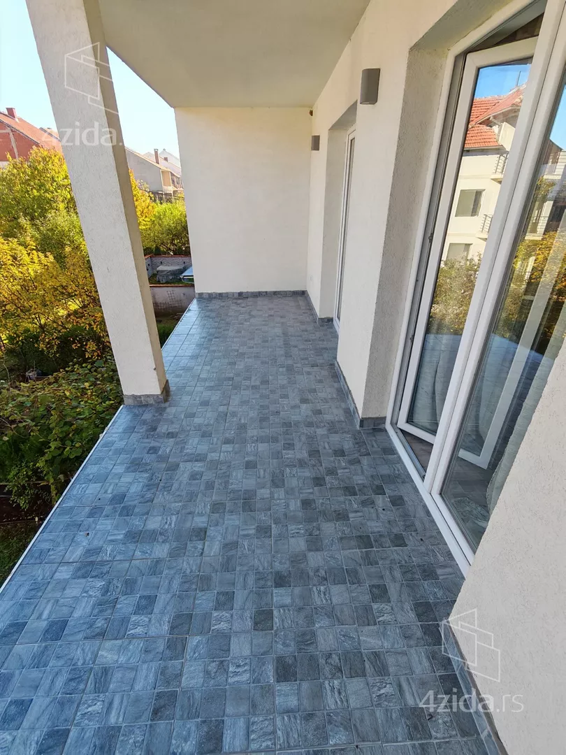 3-etažna kuća | 4zida