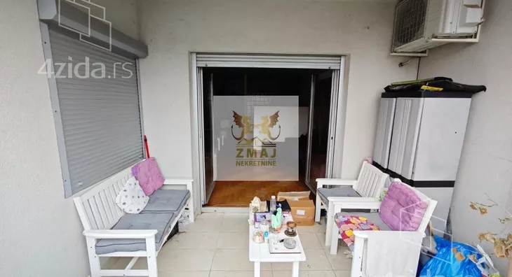 Troiposoban stan | 4zida