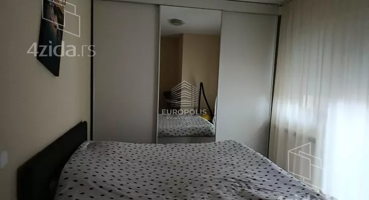 5-etažna kuća | 4zida