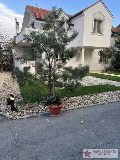 Stari Vinogradi | 4zida.rs