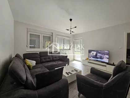 Jug Bogdana | 4zida.rs