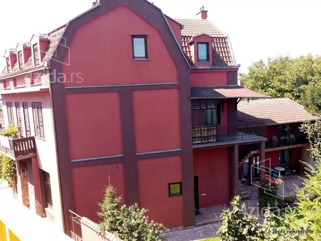 3-etažna kuća | 4zida