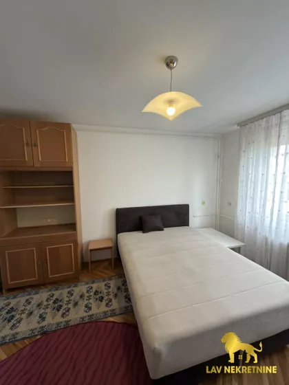 PUŠKINOVA | 4zida.rs