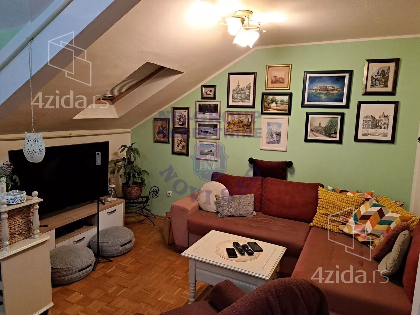 Troiposoban stan | 4zida