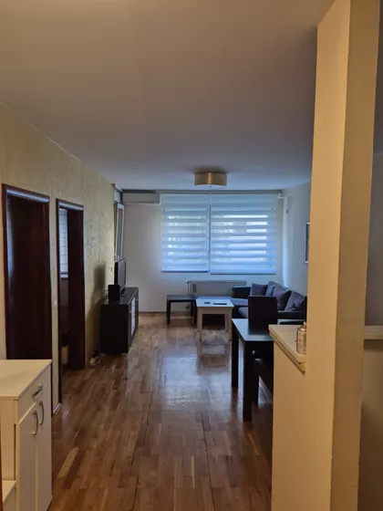 Petra Drapšina 27 | 4zida.rs
