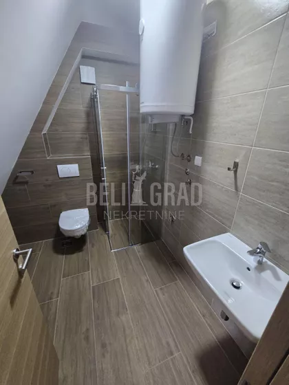 Belog narcisa | 4zida.rs