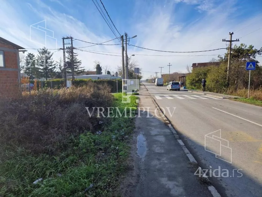 Poslovna zgrada | 4zida