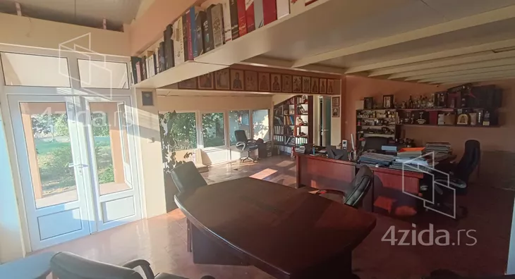 Poslovni prostor | 4zida