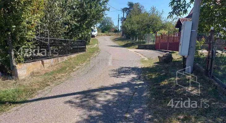 Plac | 4zida