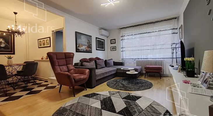 Troiposoban stan | 4zida