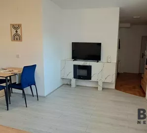 Rotkvarija, Gradske lokacije, Novi Sad, 2.5 stan | 4zida.rs