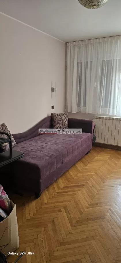 Krunski Venac | 4zida.rs