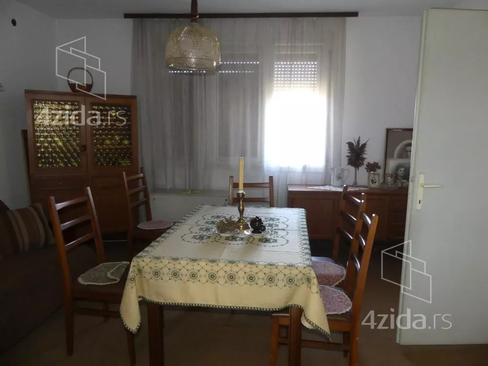 Kuća | 4zida