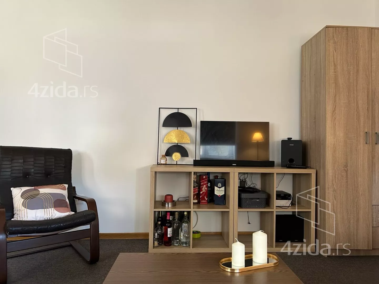 Dvoiposoban stan | 4zida