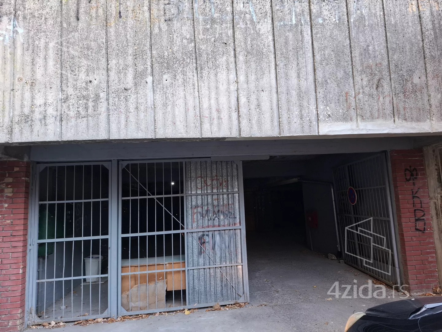 Garaža | 4zida
