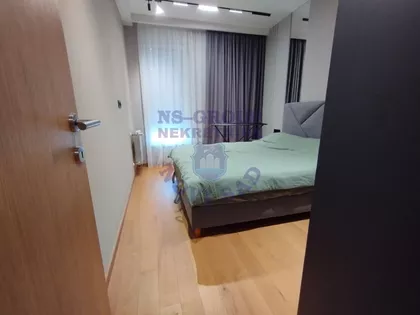 Cara Dušana | 4zida.rs