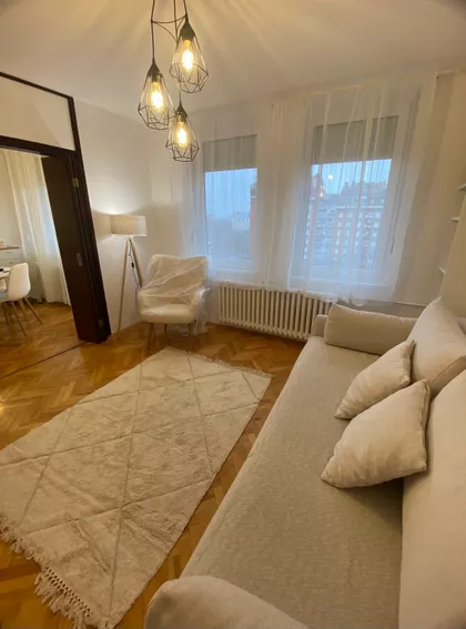 Romanijska 7 | 4zida.rs