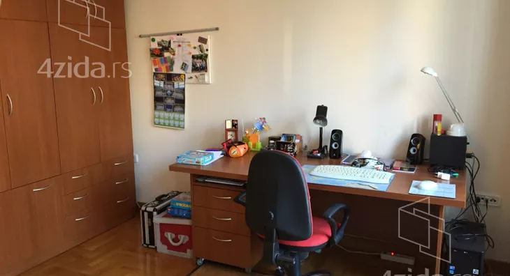 4-etažna kuća | 4zida