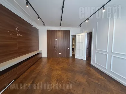 KNEZ MIHAILOVA | 4zida.rs