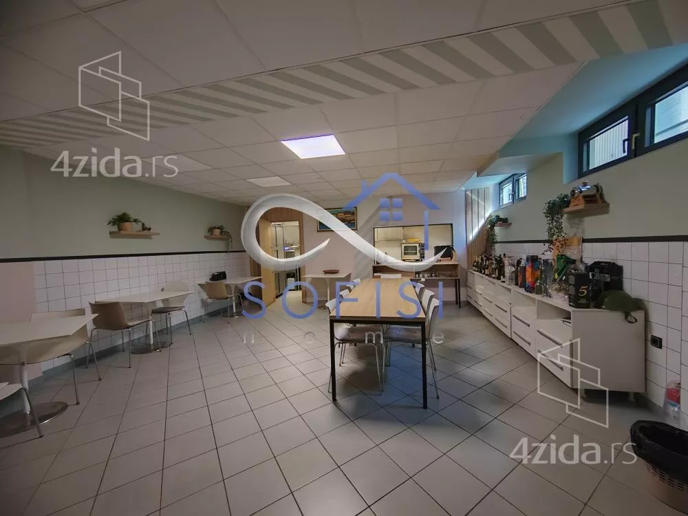 Poslovni prostor | 4zida