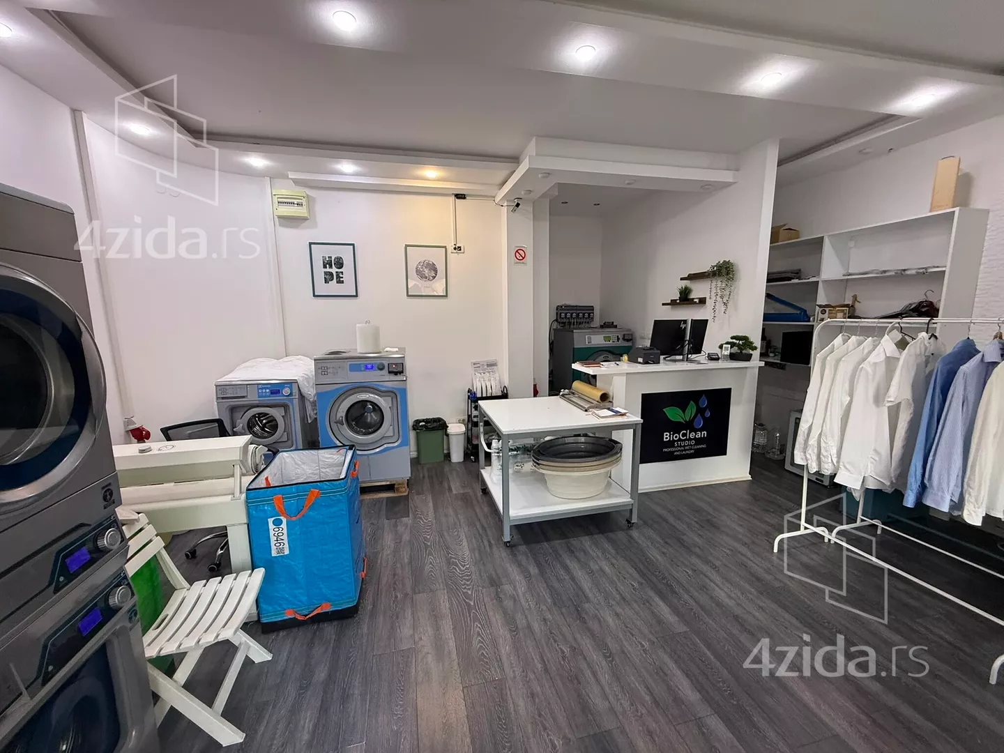 Lokal | 4zida