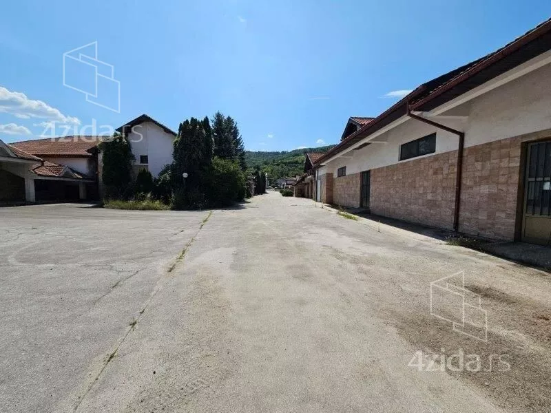 Poslovni prostor | 4zida