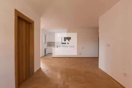 Učiteljsko Naselje | 4zida.rs