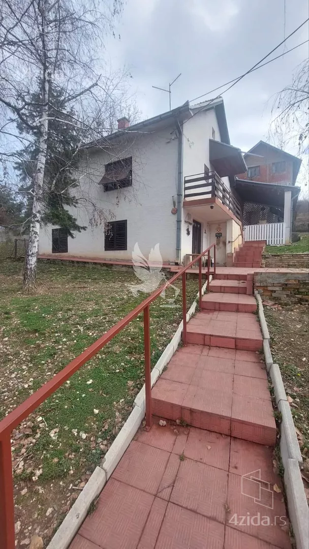 2-etažna kuća | 4zida