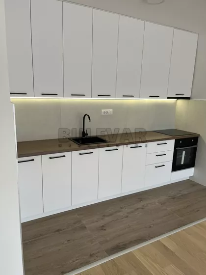 Vardarska | 4zida.rs