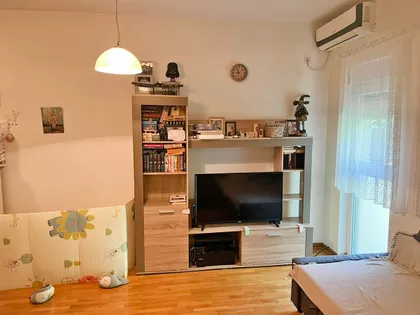 Danilova | 4zida.rs