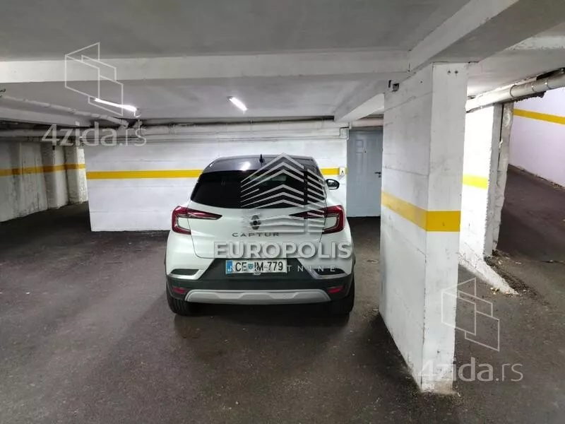 Garaža | 4zida