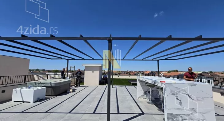 Troiposoban stan | 4zida