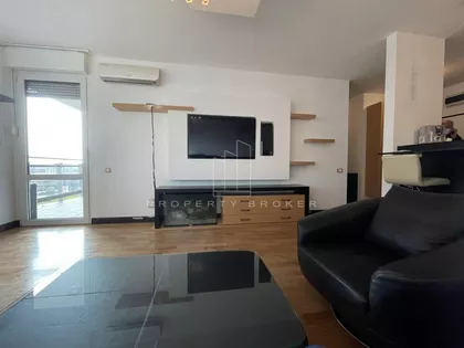 Vladimira Popovića | 4zida.rs