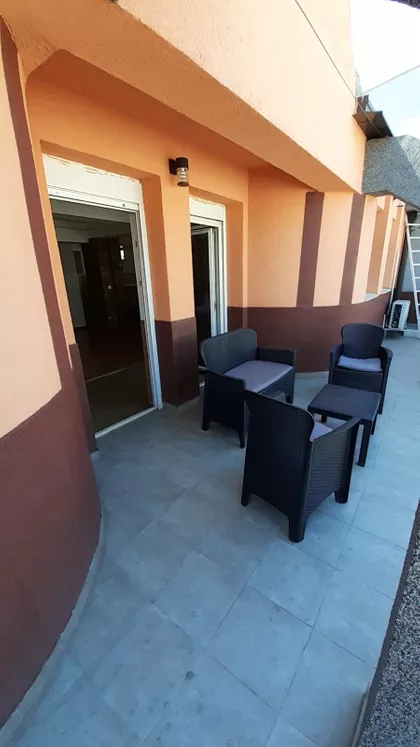 Crveni Krst Vračar | 4zida.rs