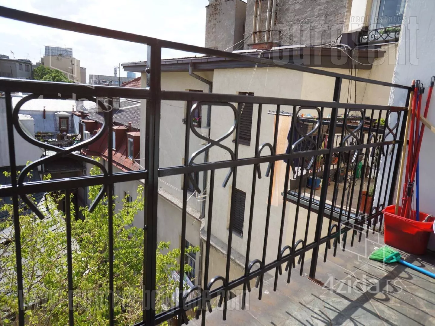 Petosoban stan | 4zida