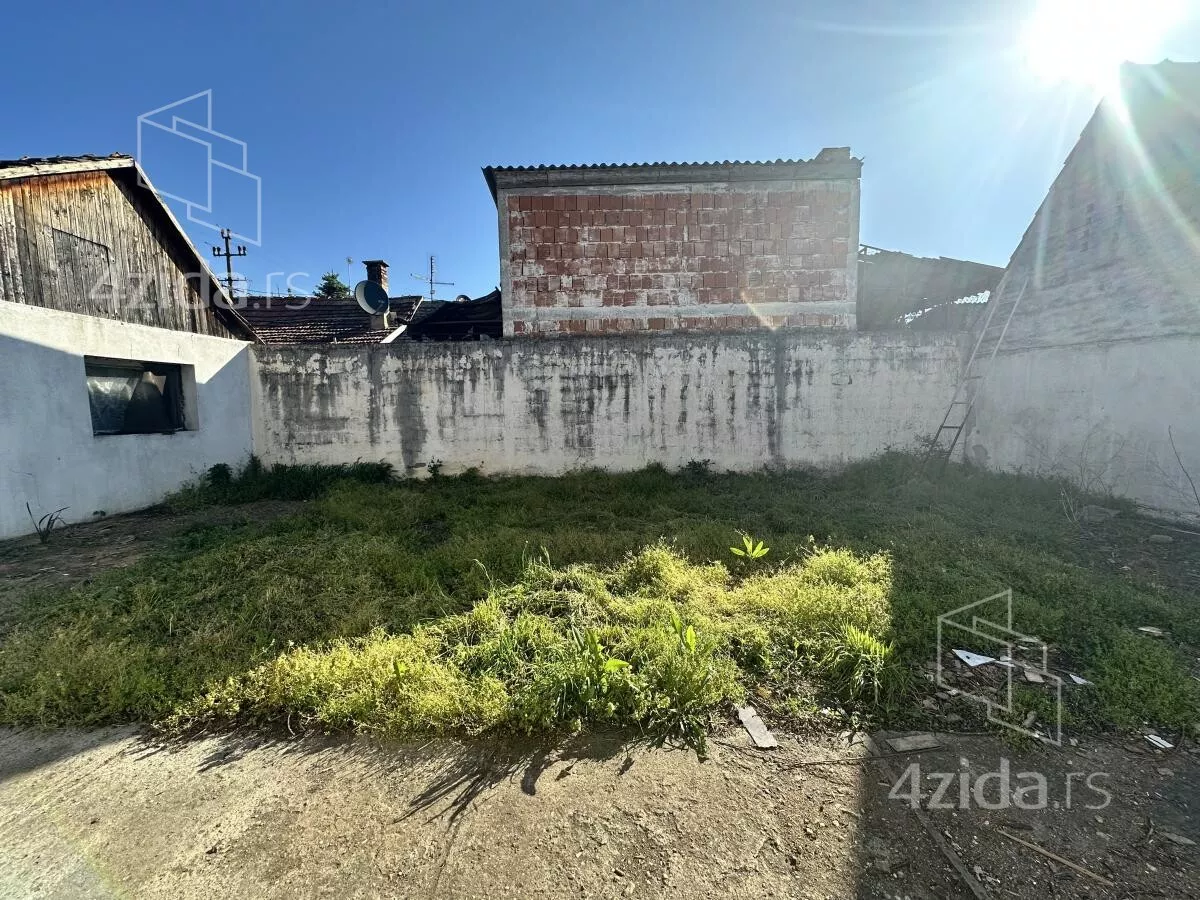 Plac | 4zida