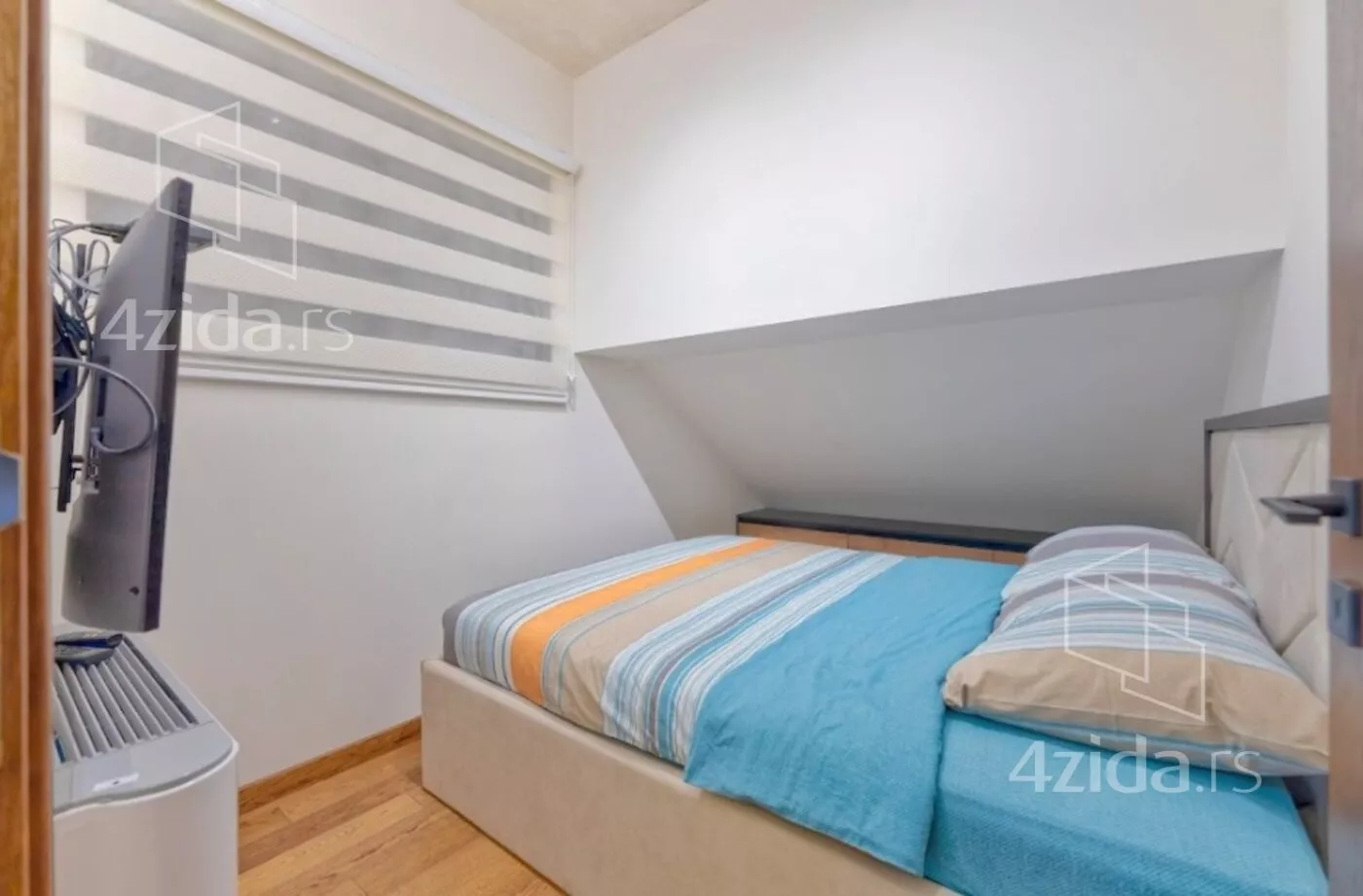 Šestosoban stan | 4zida