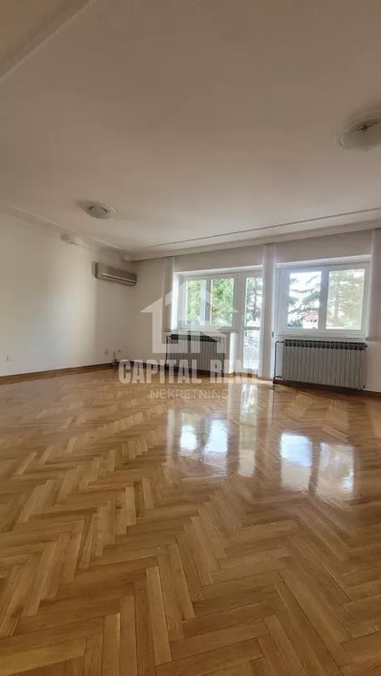 Sanje Živanovića | 4zida.rs