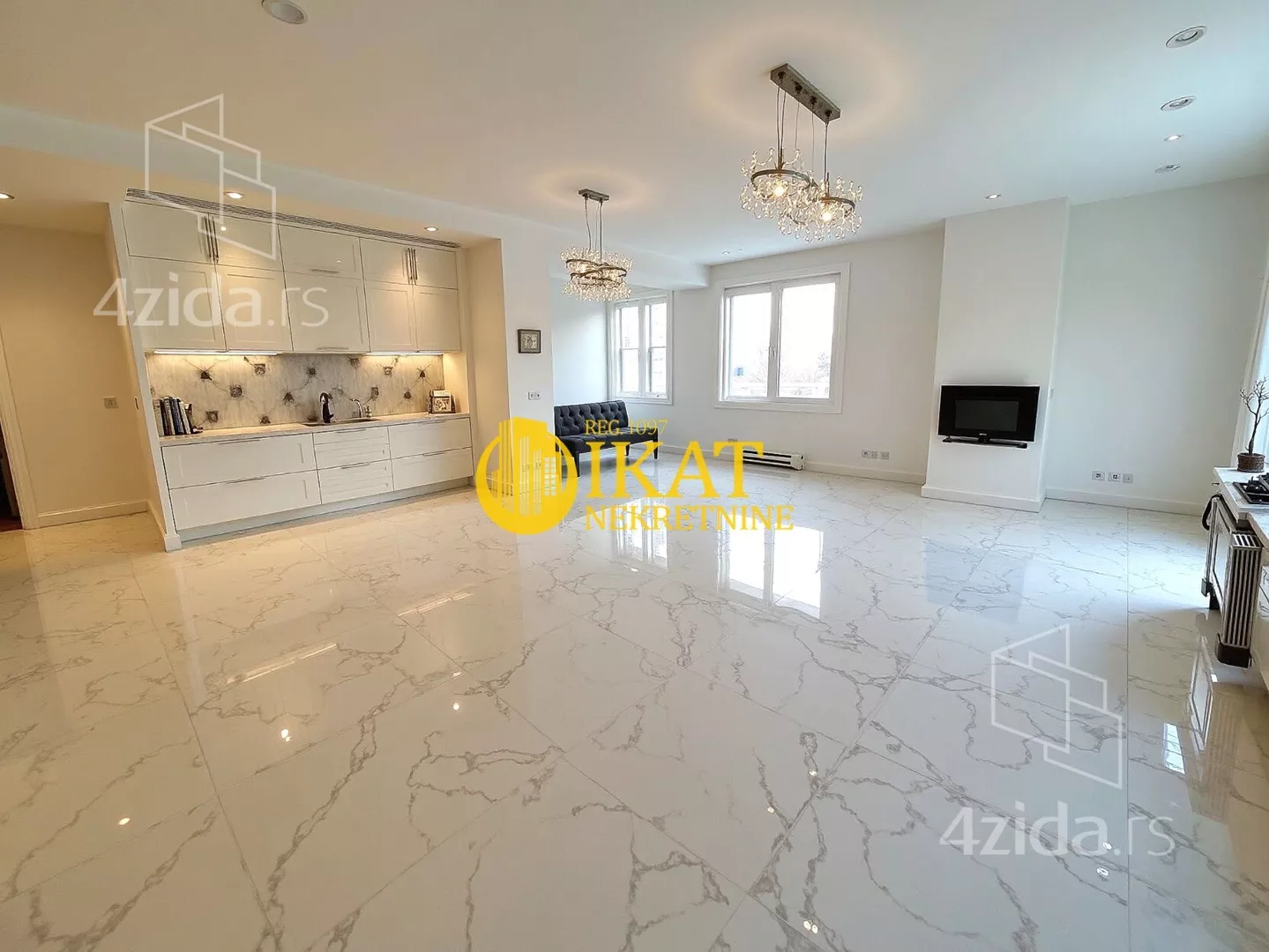 Troiposoban stan | 4zida